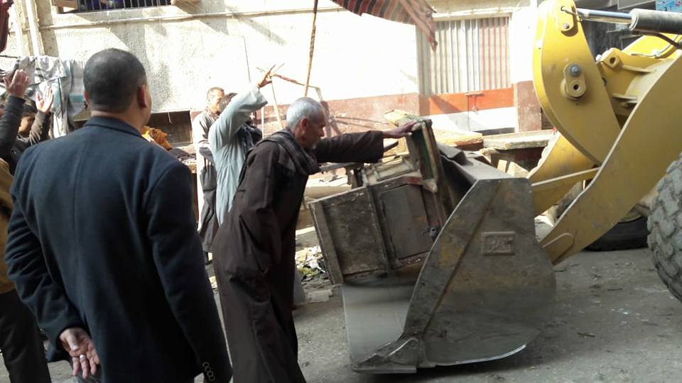 إزالة جميع التعديات والاشغالات بميدان الرعاية بمدينة القوصية أسيوط