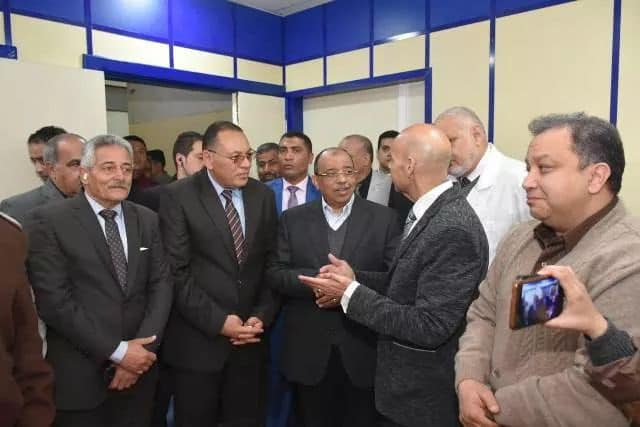 وزير التنمية المحلية ومحافظ الشرقية يتفقدان وحدة القسطرة القلبية بمستشفى الزقازيق العام