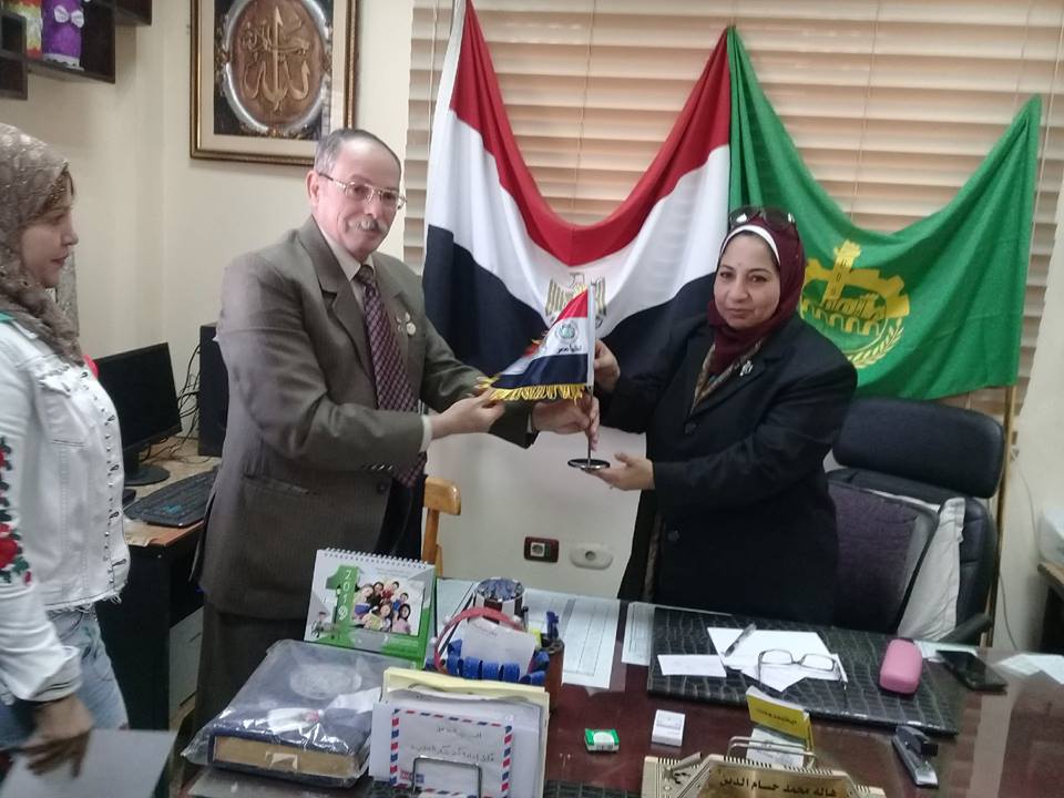 المنظمة المصرية الدوليه لحقوق الإنسان والتنمية تكرم قيادات تعليم كفر شكر