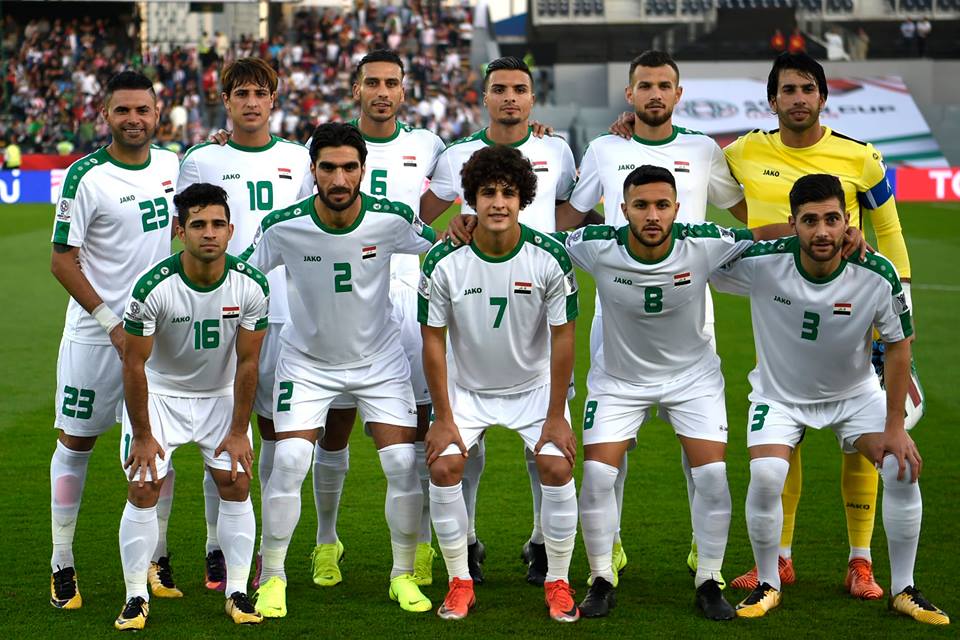 مدرب منتخب العراق يؤكد علي اللاعبين بالالتزام والجدية