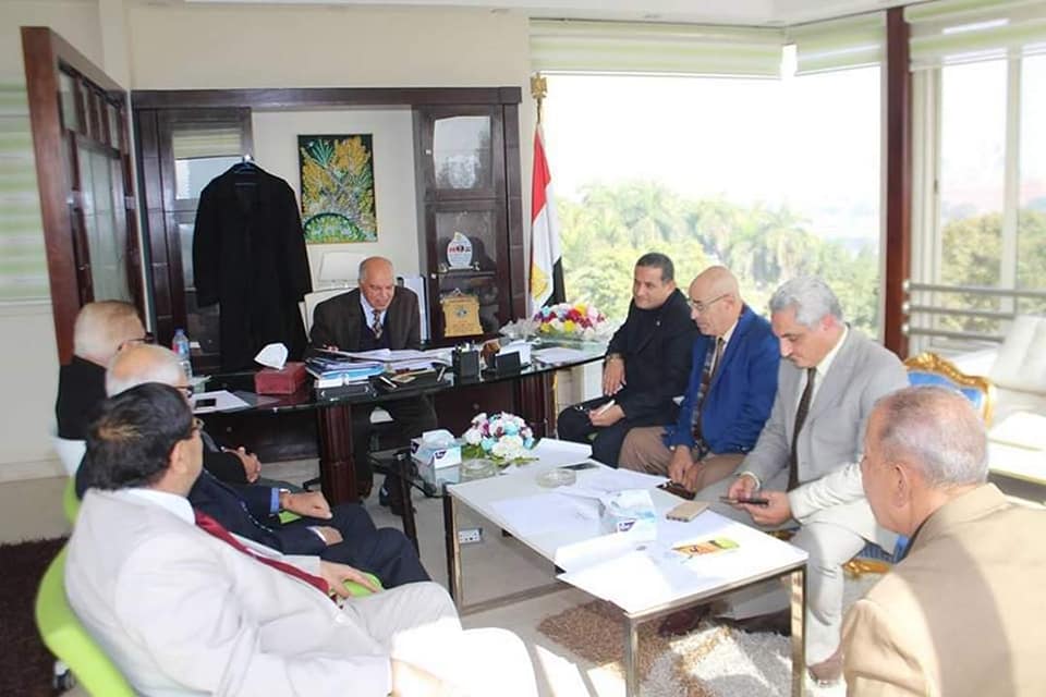 المعلمين ”تطالب الجهات المختصة بعدم احتساب رواتب المعلمين على أساسي 2014”