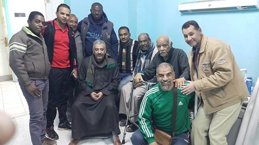 وفد من اندية اسوان يزورون رئيس نادى الشمس السابق بمستشفى اسوان التأمينى
