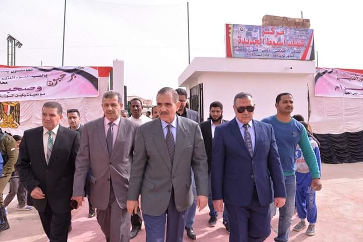 محافظ أسيوط يفتتح ملعبين نجيل صناعي بأسيوط الجديدة