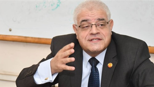 رئيس حى البساتين يوجه بإزالة كافة التعديات على أراضى أملاك الدولة