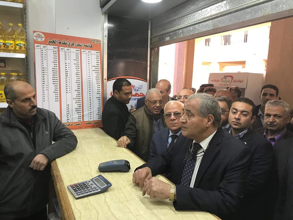 وزير التموين يفتتح بدال تمويني بالحي الإماراتي في بورسعيد