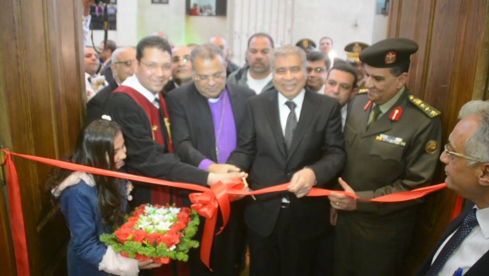 محافظ المنيا يشهد افتتاح الكنيسة الإنجيلية