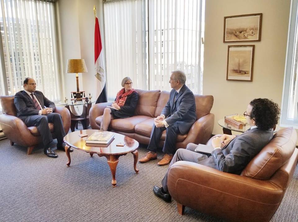 سفير مصر لــدي كندا يلتقي مع مسئولي المجلس الكندي الدولي