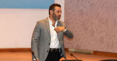 حازم إمام وخالد لطيف يشهدان اجتماع مجلس إدارة اتحاد الكرة