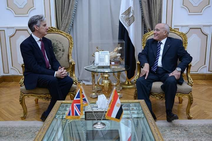 العصار يبحث مع سفير المملكة المتحدة بالقاهرة سبل تعزيز التعاون المشترك