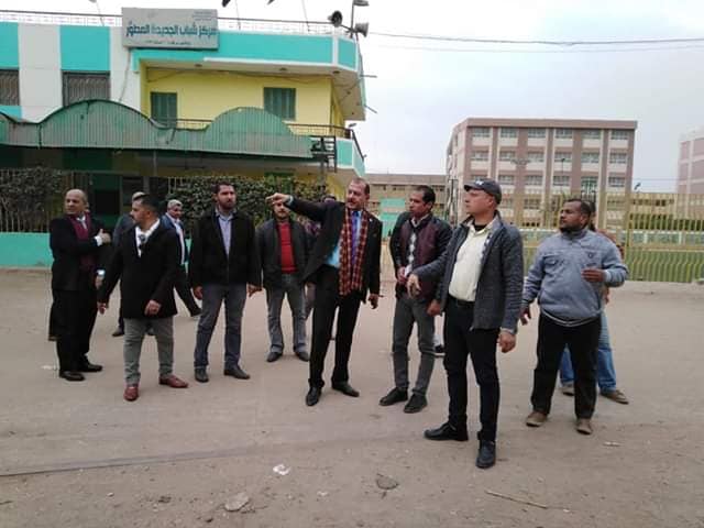 رئيس مدينة منيا القمح يتفقد الوحدة المحلية بالجديدة