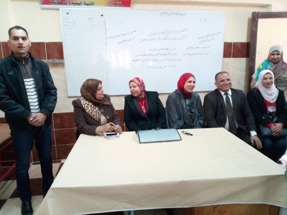 اعلام حلوان يناقش المبادرات الطبية والوعى الصحى