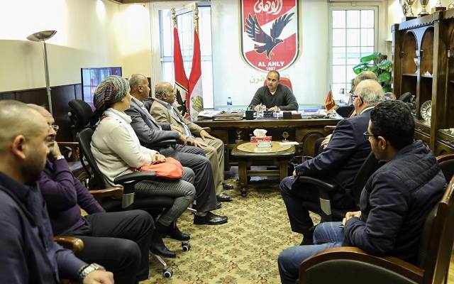 «مرجان» يعقد اجتماعًا تنسيقيًا مع «المديرين الجدد» بالأهلي