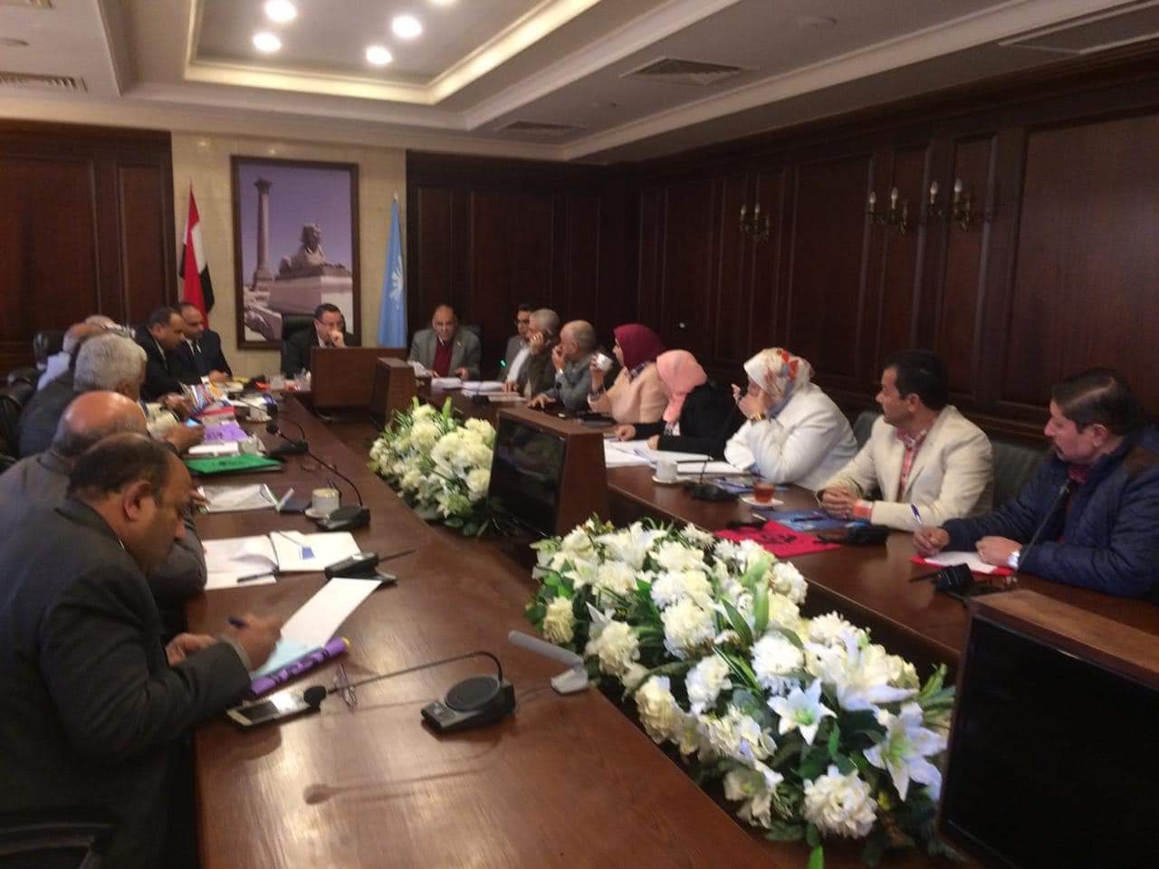 محافظ الإسكندرية يكلف رؤساء الأحياء بفرض غرامات فورية على المحال التجارية الغير ملتزمة بالنظافة