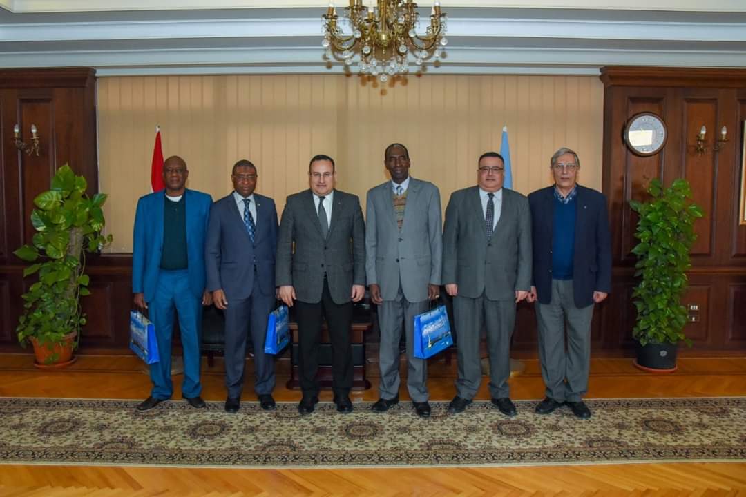 محافظ الإسكندرية يستقبل سفير غينيا ورئيس جامعة جمال عبد الناصر بكوناكري لتوطيد العلاقات بين الجانبين