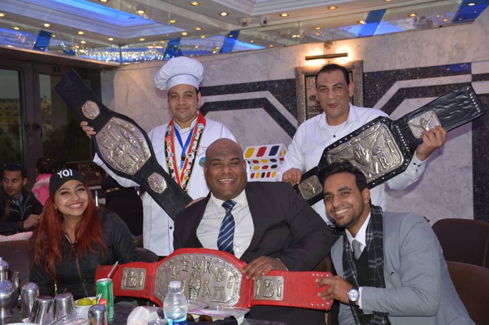 أشرف كابونجا مقدرش أنزل القاهرة ومروحش كشري أبو طارق