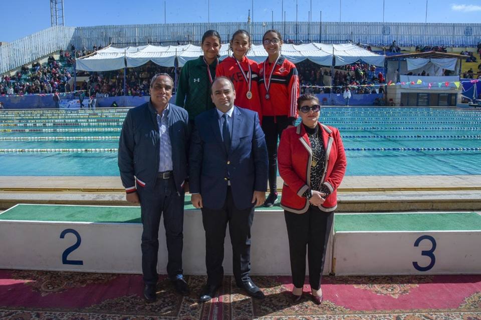 نائب محافظ الإسكندرية يشهد فعاليات بطولة المنطقة الشتوية للسباحة بالزعانف