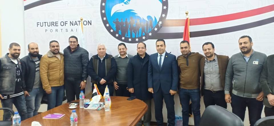 مستقبل وطن ”يحتوي أزمة محلات الممشي السياحى ببورسعيد