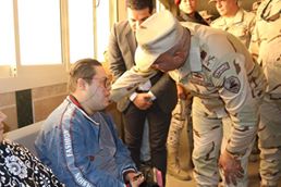 قائد الجيش الثالث يتفقد تنفيذ مبادرة ”نور الحياة” بالمستشفى العسكرى بالسويس