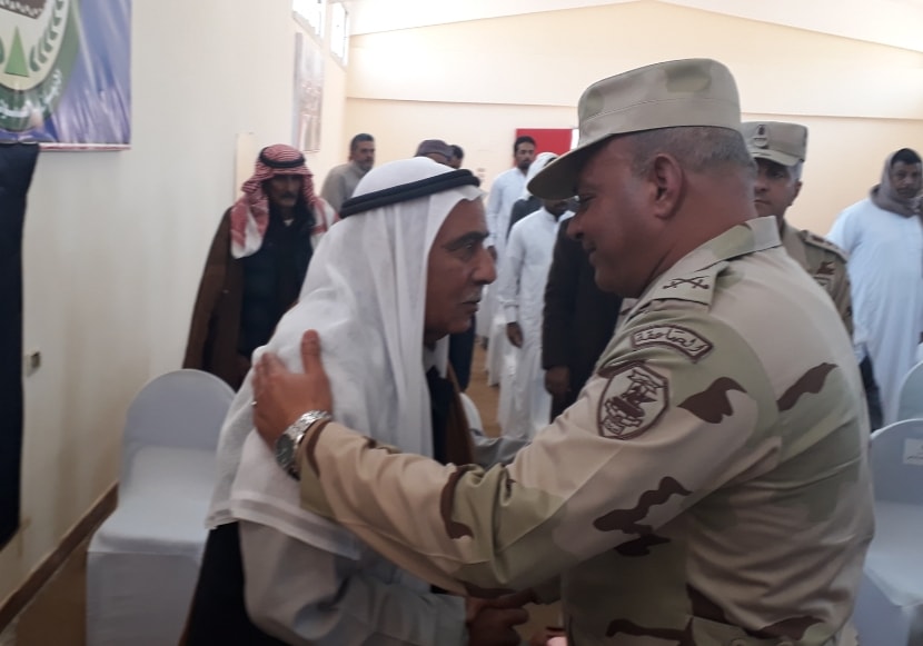 قائد الجيش الثالث يبحث حل مشاكل قبائل جنوب سيناء