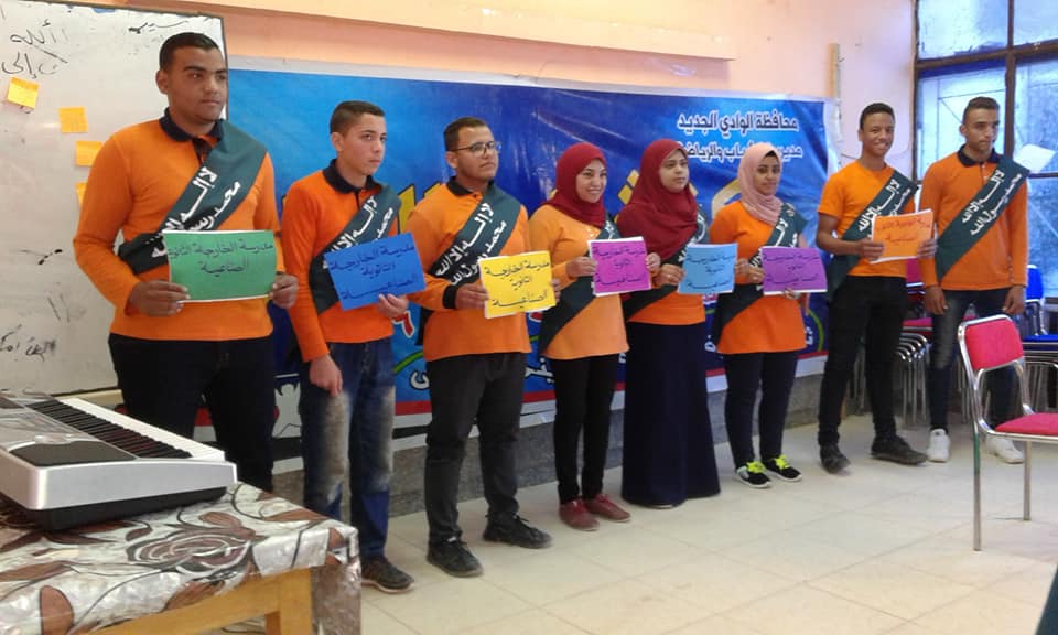 فوز الخارجة الثانوية الصناعية بمسابقة الإذاعة المدرسية علي مستوي المحافظة