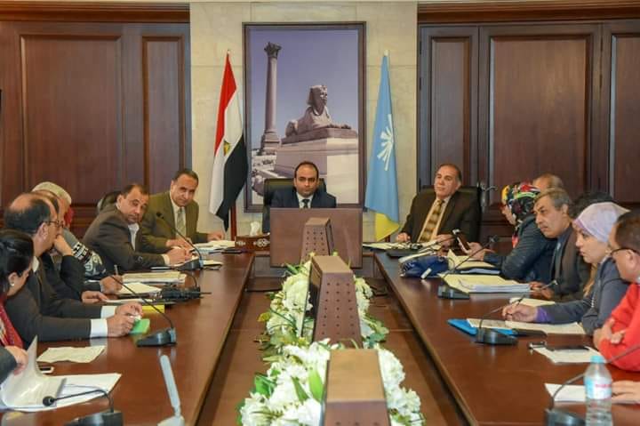 نائب محافظ الاسكندرية يوجه بفحص جميع طلبات تقنين اراضي الدولة وتذليل العقبات للمواطنين