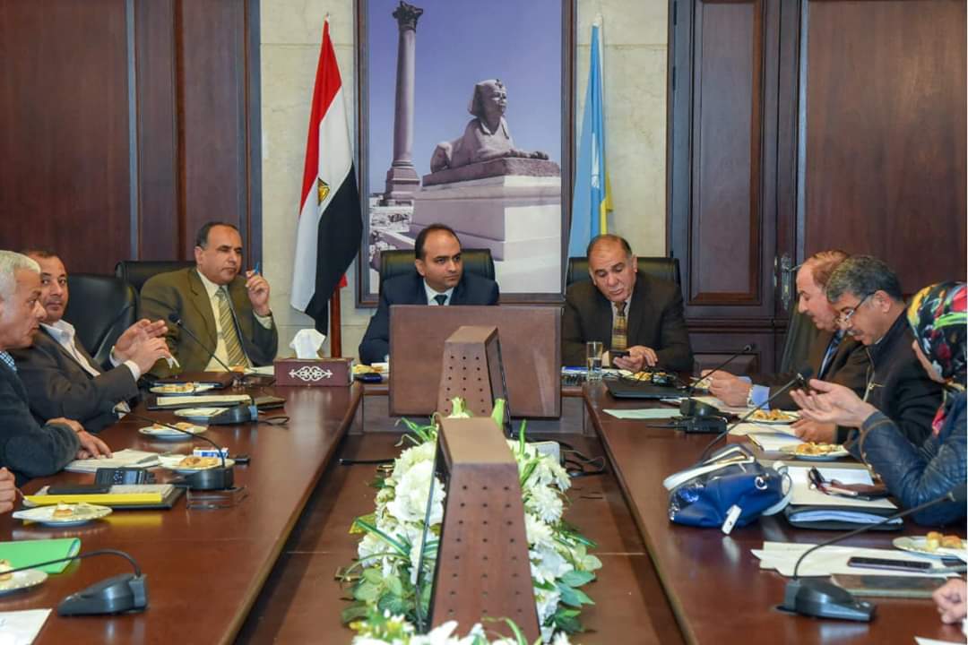 نائب محافظ الإسكندرية : التنسيق مع الجهات المختصة لمواجهة تراكم مياه الأمطار خلال النوات القادمة
