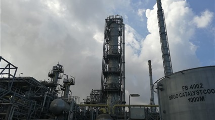 البيئة تنتهى من ربط مدختنى شركة أموك للزيوت المعدنية بمنظومة الرصد الإلكترونى