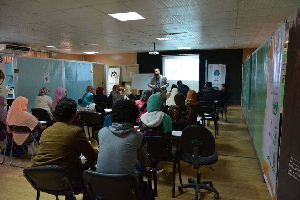 سلسلة ورش عمل جديدة تطلقها حاضنة الشركات ”همة” بجامعة أسيوط