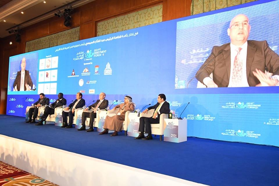 وزير الإسكان: رفع نسبة التغطية بخدمة الصرف الصحى إلى 34 % خلال 4 سنوات