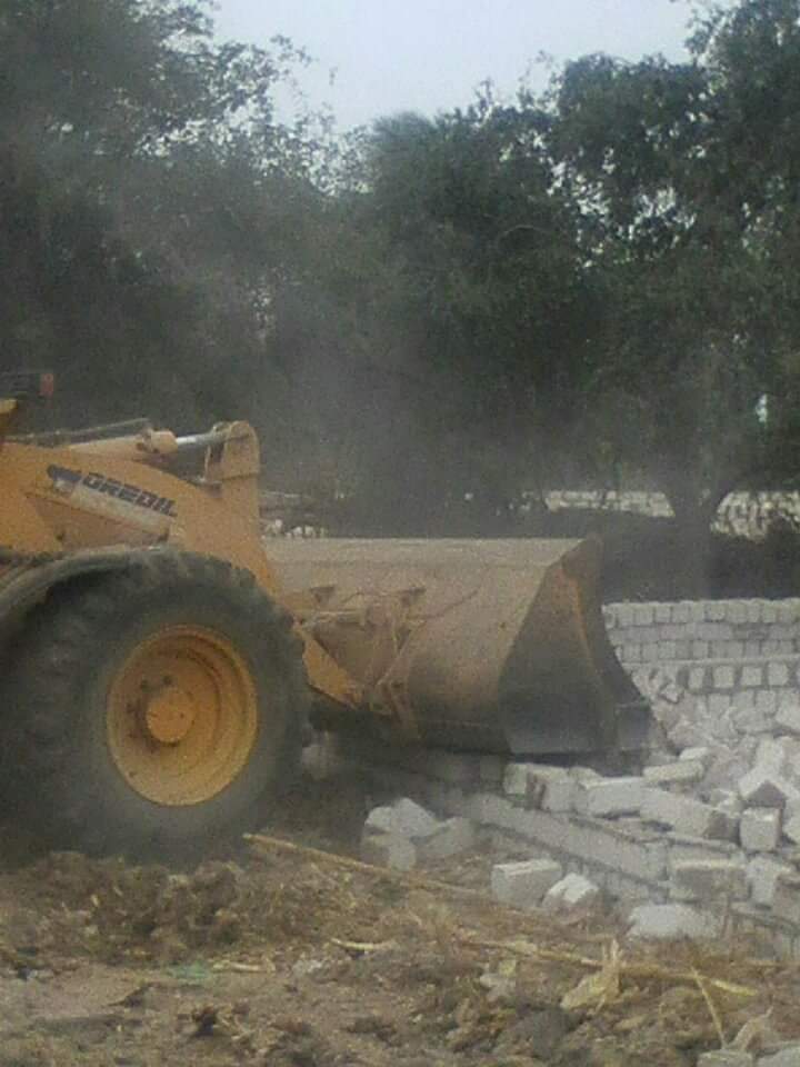 حملة لإزالة التعديات على أراضى الدولة بالمنيا