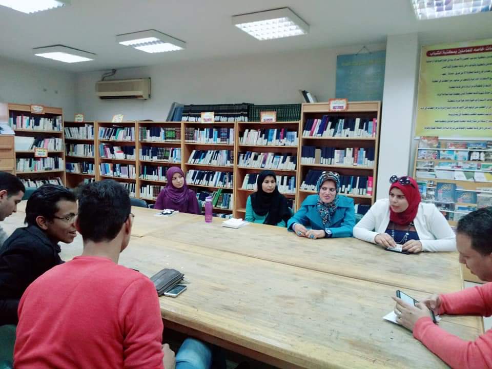 حلقة نقاشية عن «مهارات العمل الجماعي » بالفيوم