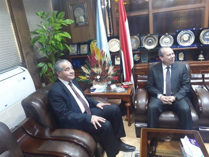 محافظ كفر الشيخ يستقبل وزير التموين بديوان عام المحافظة