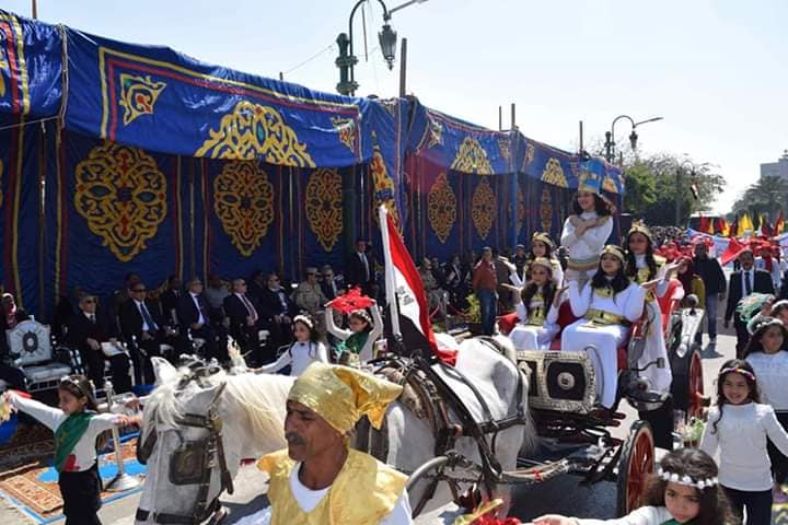 إحتفالات تجوب كل شوارع المنيا احتفالا بعيدها القومى