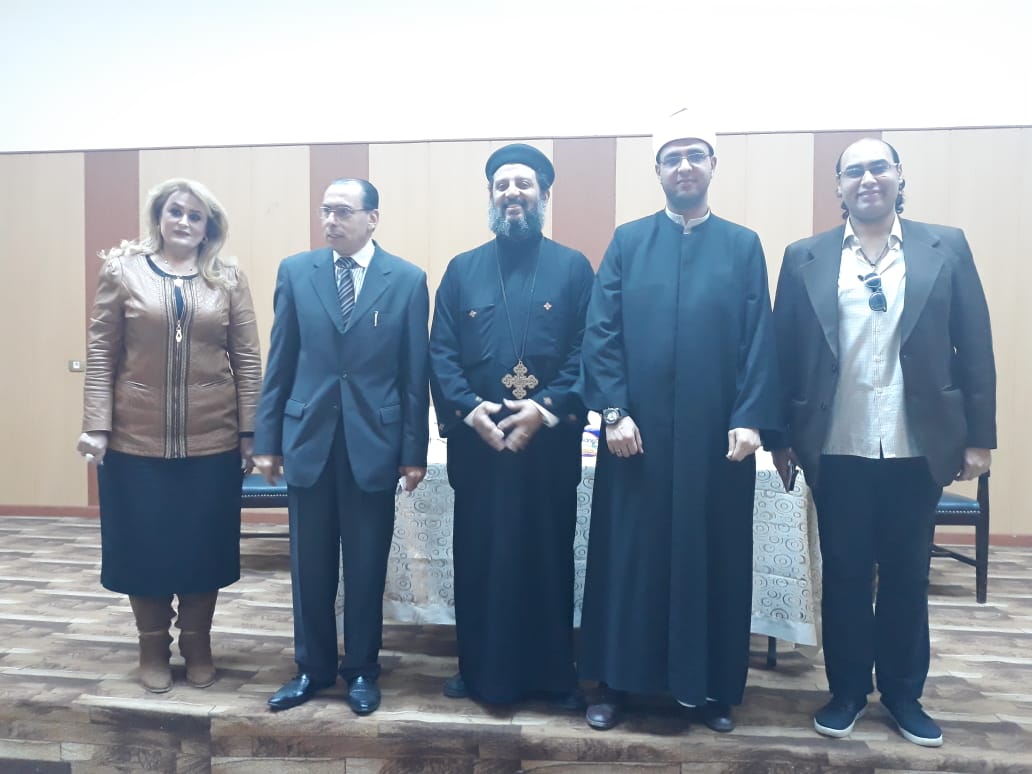 ”قيمة التسامح و ثقافة الإختلاف”ندوة لبيت العائلة ببورسعيد بالمدرسة اليونانية