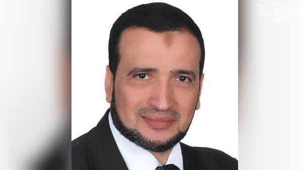 الأحرار:  ارتداء الرئيس الزي العسكري للمرة الرابعة رسالة لقوى الشر وللشعب بأن مصر في حالة حرب.