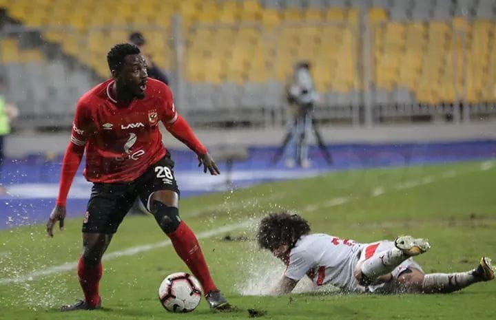 الزمالك يستمر في صدارة الدوري بعد تعادل سلبي مع الاهلي في مباراة ضعيفة فنيا