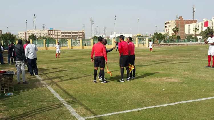 طاقم تحكيم كرواتي لبيراميدز و الإسماعيلي اليوم بالدورى الممتاز