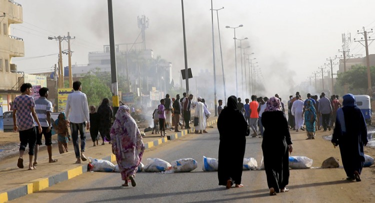 السودان... المجلس العسكري يتحدث عن جثث ملقاة في النيل ويحذر المواطنين