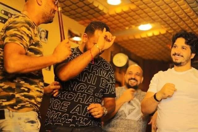 كواليس تسجيل "أه يا حنان" بين الرقص والمرح لصناعها