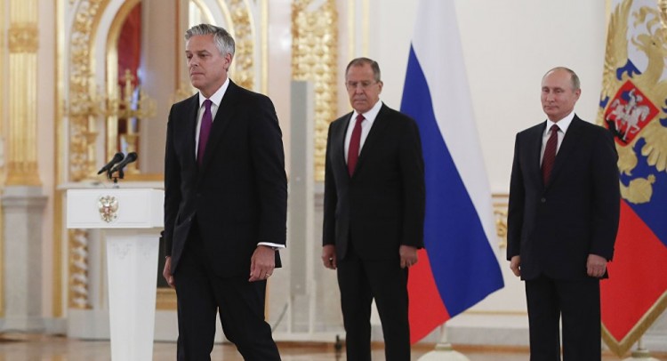 السفير الأمريكي لدى موسكو: الغموض يلف مصير آخر معاهدة نووية بيننا وبين روسيا
