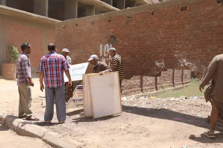 تحرير 5 محاضر إشغال ورفع 10 طن قمامة ومخلفات بسوهاج