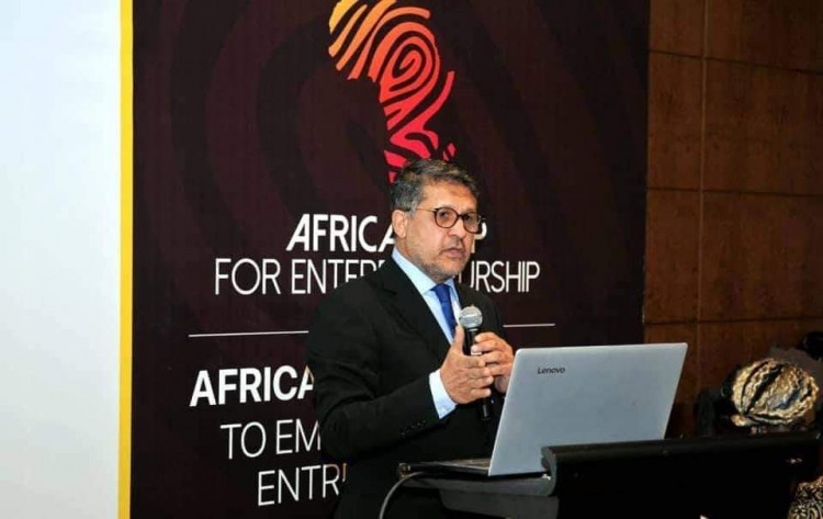 "حاتم خاطر" يدعو شباب القارة للمشاركة في "جائزة كأس أفريقيا لرواد الأعمال"