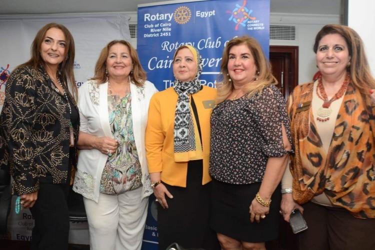 منى رجب ضيفة لجنة الصورة العامة ونادي " ريفير نايل " بـ "روتاري مصر"