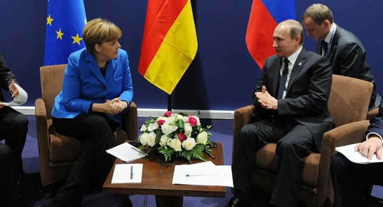 الكرملين: بوتين تحدث مع ميركل عن مؤتمر برلين بشأن ليبيا