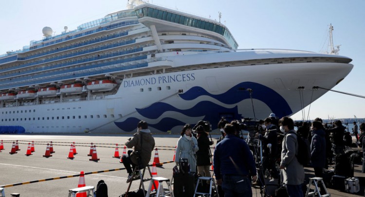 وزارة الصحة اليابانية تكشف عمن يمكنه مغادرة السفينة المنكوبة بالفيروس