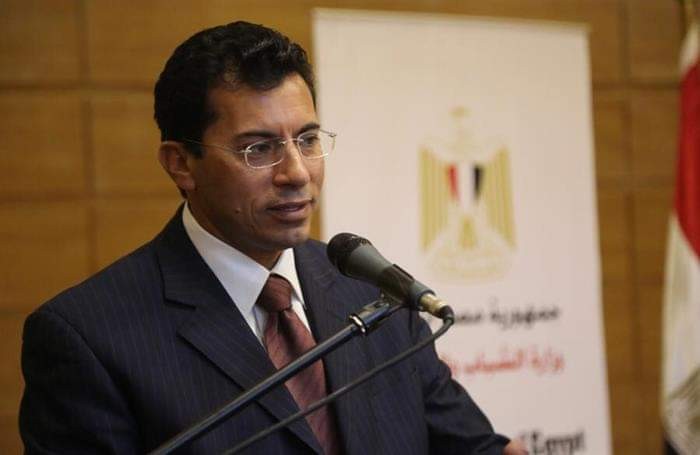 وزير الرياضة يوجه بفتح مراكز الشباب والمدن الشبابية والتعليم المدني للحالات الطارئة
