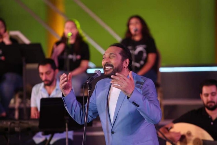 الحجار يحتفل بذكرى إفتتاح قناة السويس الجديدة ويهدى شعب لبنان أغنية طبطب بروحك