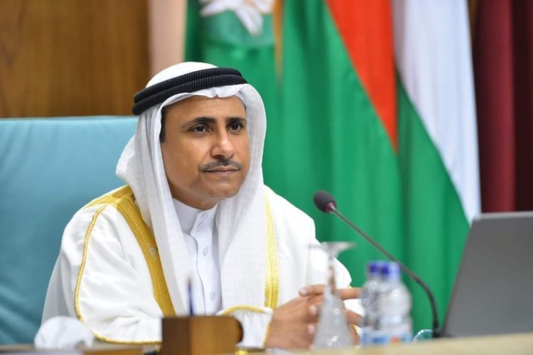 البرلمان العربي يدين بشدة الهجوم الإرهابي الذي استهدف محطة المنتجات البترولية بمدينة جدة