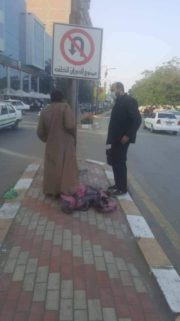 محافظ المنيا يوجه بتوفير الدعم لمواطن بلا مأوى وايداعه بدار الرعاية