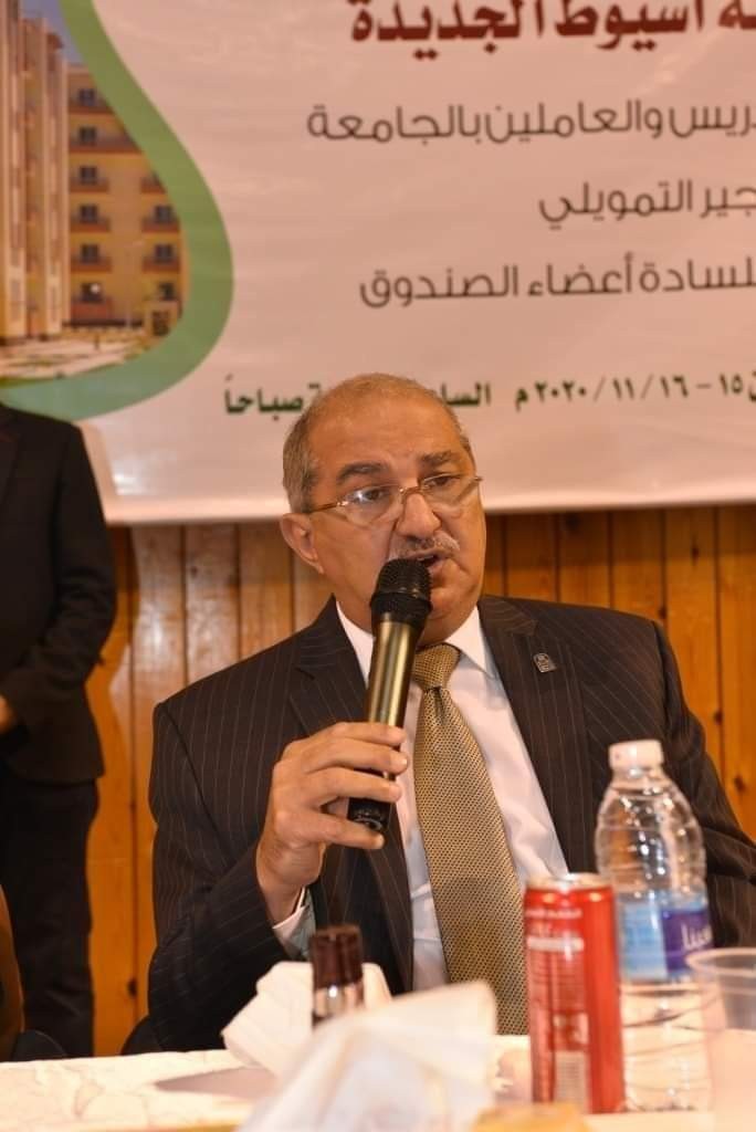 غداً.. رئيس جامعة أسيوط يشهد حفل تسليم عقود الوحدات السكنية بمدينة الرحاب